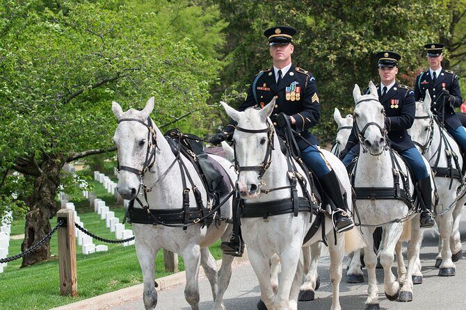 Arlington Cemetery Tour with Guard Ceremony and Iwo Jima Memorial - A Full Breakdown of the Arlington Cemetery Experience