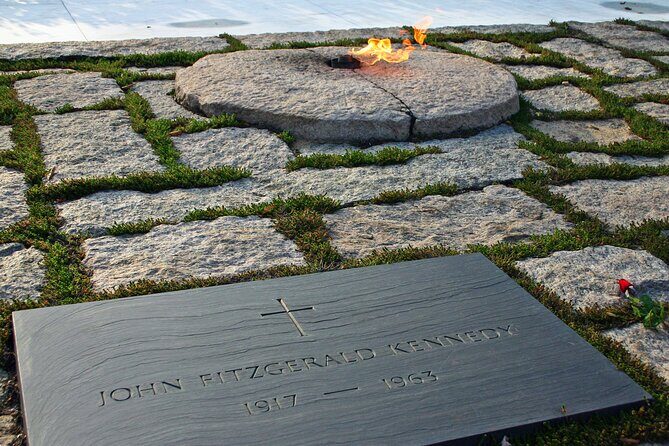Arlington Cemetery Tour with Guard Ceremony and Iwo Jima Memorial - FAQs