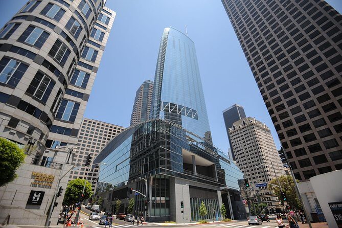 Arrival Private Transfer: Airport LAX to Los Angeles in Business Car - FAQ
