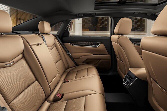 Arrival Private Transfer Dallas Airport DAL to Dowtown Dallas by Luxury Vehicle - The Experience: What You Can Expect