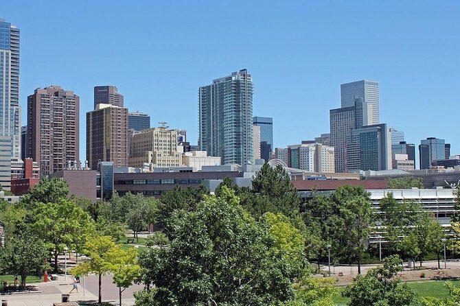 Arrival Private Transfer: Denver Airport DEN to Denver in Business Car - The Sum Up