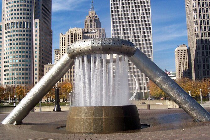Arrival Private Transfer: Detroit Airport DTW to Detroit in Luxury SUV - Who Will Appreciate This Service?