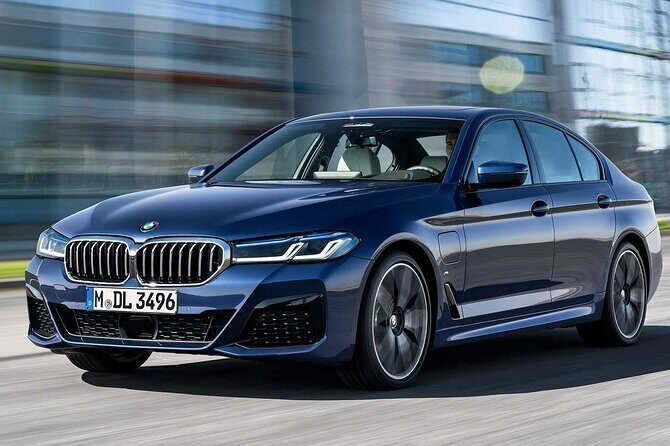 Arrival Private Transfer from Dubai Airport DWC to Dubai by car or SUV - Key Points