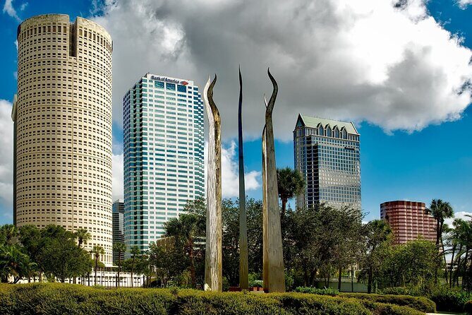 Arrival Private Transfer: Tampa Airport TPA to Tampa City in Luxury SUV - The Sum Up