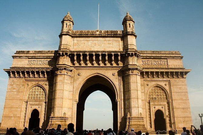 Arrival Private Transfers: Mumbai Airport BOM to Mumbai City in Business Car - Why It’s a Good Value