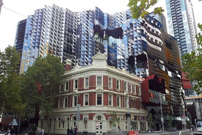 Arrival Transfer from Melbourne Airport MEL to Melbourne in Van - Summary