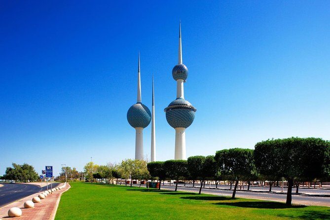 Arrival Transfer: Kuwait Airport KWI to Kuwait in Sedan Car - Key Points