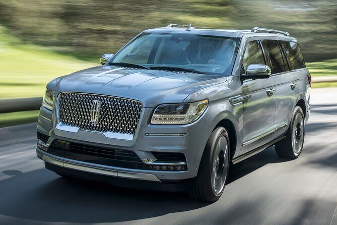 Arrival Transfer Montreal Airport YUL to Montreal by Sedan or SUV - Introduction