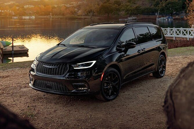 Arrival Transfer Montreal Airport YUL to Montreal by Sedan or SUV - Key Points