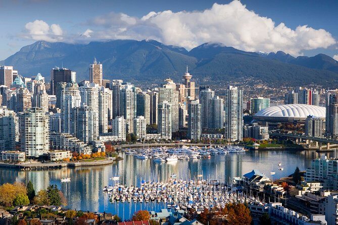 Arrival Transfer: Vancouver Airport YVR - Vancouver by Luxury SUV - The Experience in Detail