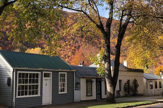 Arrowtown and Wanaka Highlights Tour from Queenstown - The Day Unpacked