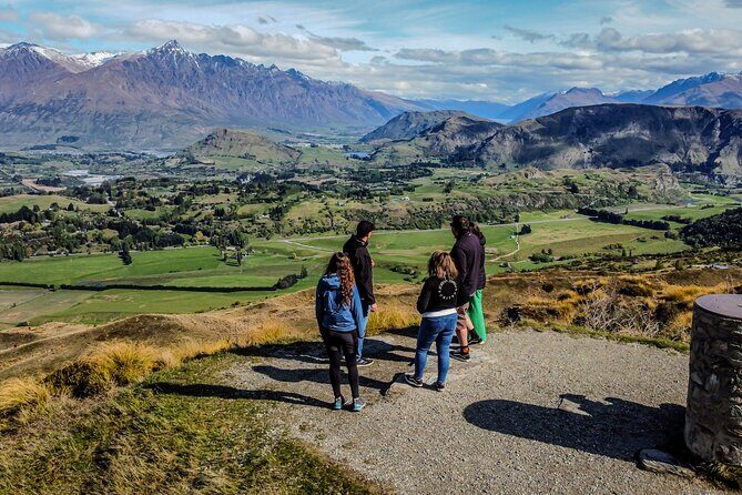 Arrowtown Wanaka Private Day Tour from Queenstown - FAQs