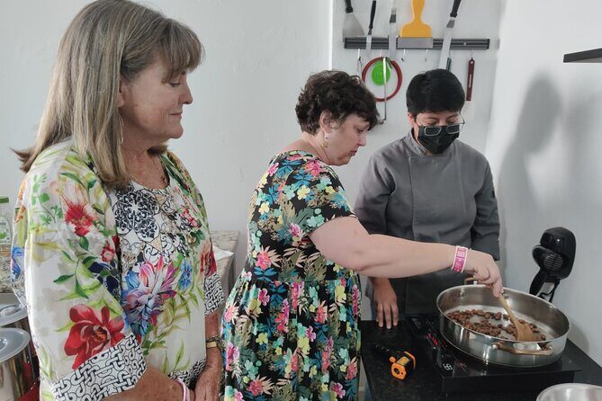 Artisanal Chocolate Bean to Bar Workshop in Cancún - A Deep Dive into the Chocolate Bean to Bar Workshop