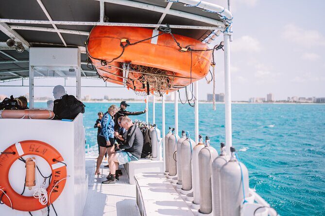 Aruba Guided Night Dive Adventure: Shallow Reefs or Shipwrecks - What Reviewers Love Most