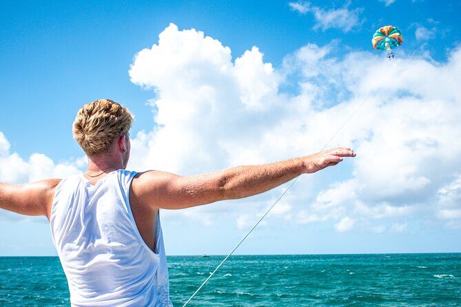 Aruba Parasailing Experience from Noord - Authenticity and Authentic Experiences