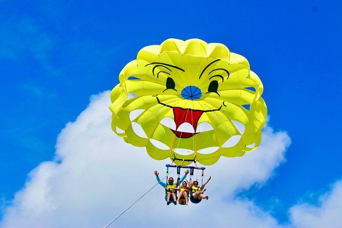 Aruba Parasailing with Unparalleled Views - Who Will Love This Tour?