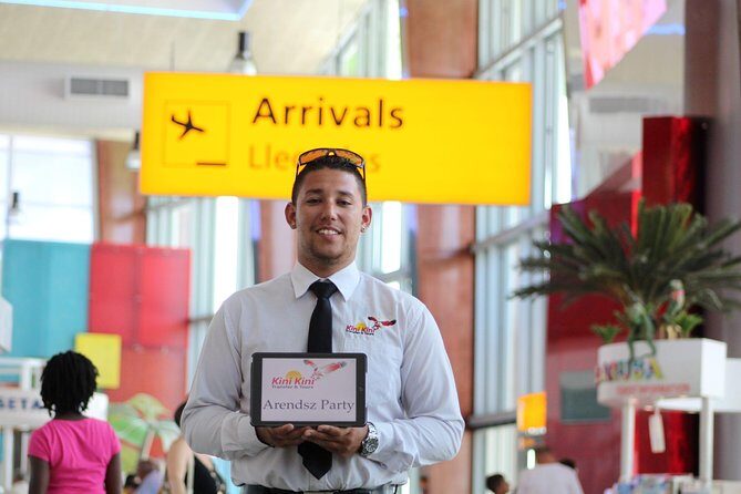 Aruba Private Van Airport Transfer - What’s Included and How It Works