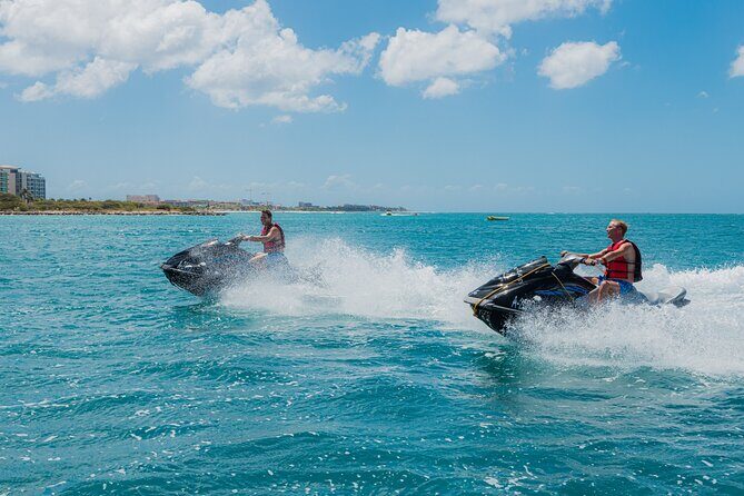 Aruba Single Jetski Waverunner near Eagle Beach - What Makes This Jetski Tour Stand Out?