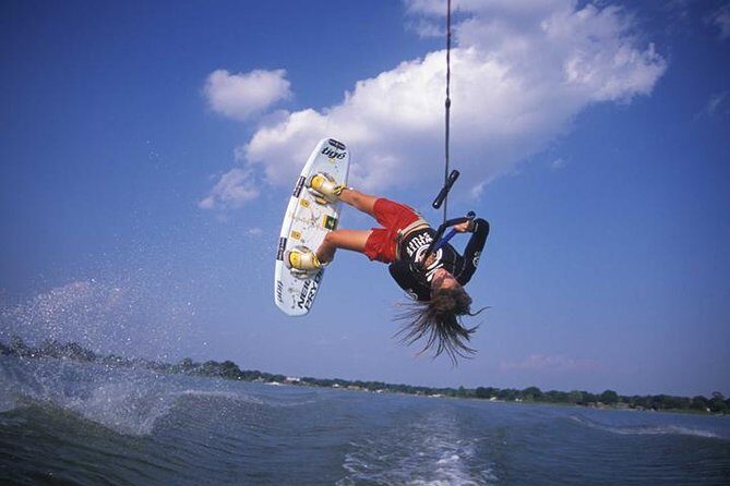 Aruba Water Skiing or Wakeboarding - Key Points