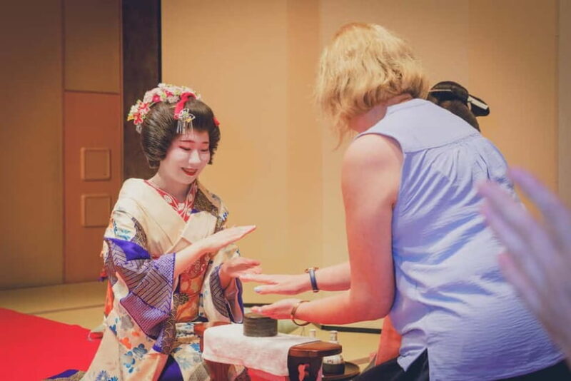 Asakusa: Geisha Performance and Tea House Experience - The Setting and Atmosphere