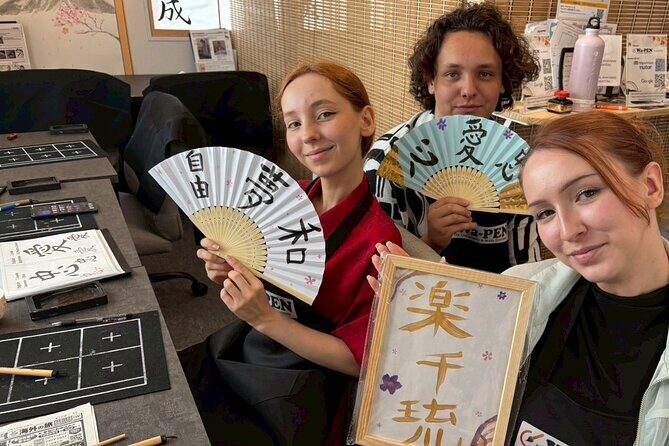 AsakusaJapanese Calligraphy & Make your original folding fan! - The Experience in Action