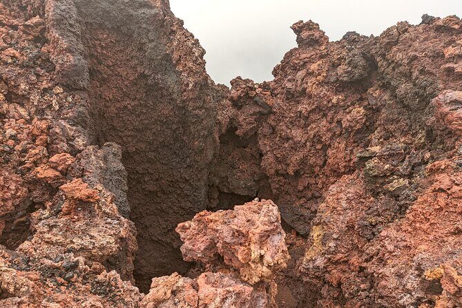 Ascension du Piton de la Fournaise en petit groupe - Authenticity and Value