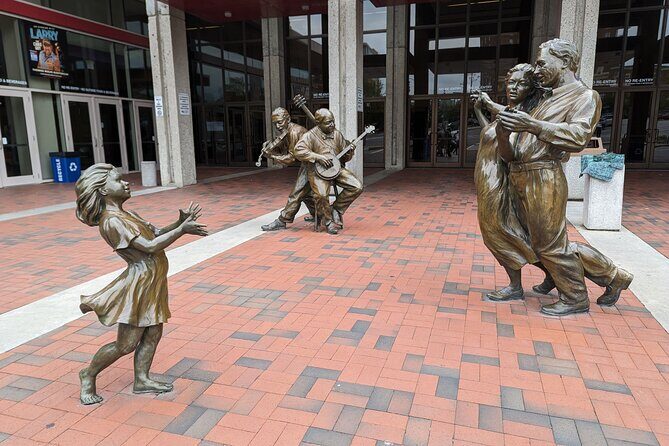 Asheville Scavenger Hunt Walking Tour and Game - Who Will Love This Tour?