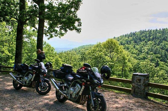 Asheville Tail of the Dragon and Cherohala Skyway Weekend Tour - FAQ