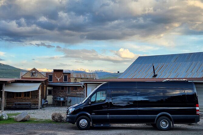 Aspen or Snowmass to/from Denver International Private Car - Key Points