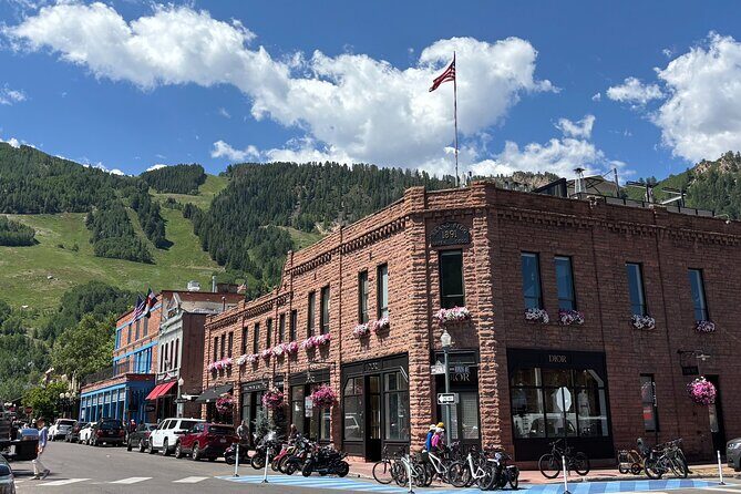 Aspen Self-Guided Tour: Tales of Wealth, Wildness and Rebellion - Who Should Consider This Tour?