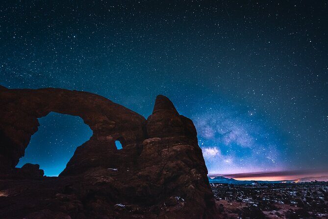 Astro-Photo, Hiking and Stargazing Tour in Arches National Park - The Experience: What You Can Expect