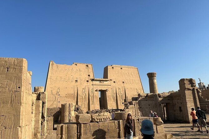 Aswan to Luxor via kom ombo and EDFu temples - Balance of Value and Experience