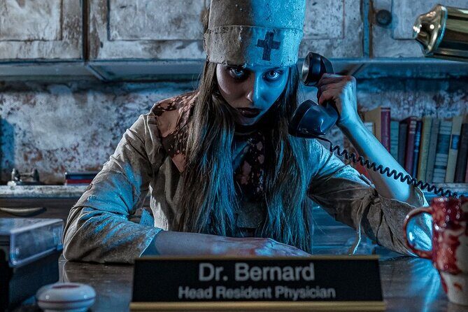 Asylum Escape Room Experience in Avondale - Key Points