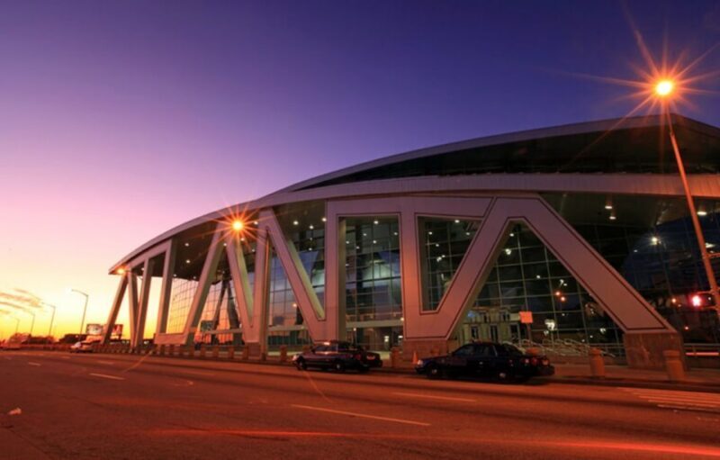 Atlanta: City Lights Night Tour with Photos & Dinner Stop - The Practical Side: Logistics & Tips