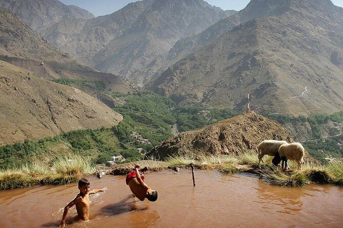 Atlas mountains and Berber villages including Lunch and Camel Ride - Key Points