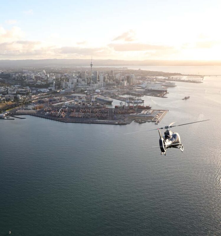 Auckland: 36 min scenic helicopter flight - Coast to Coast - Key Points