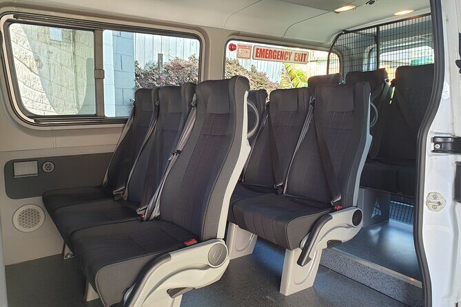 Auckland Airport Private Transfers in a Luxury Minibus - Who Will Love This Service?