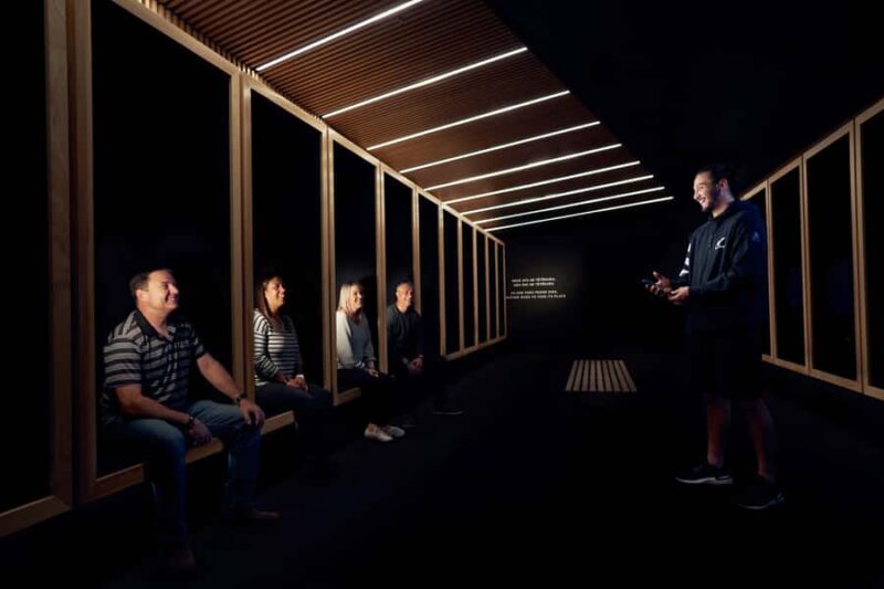 Auckland: All Blacks Experience Guided Cultural Tour - Guides and Atmosphere