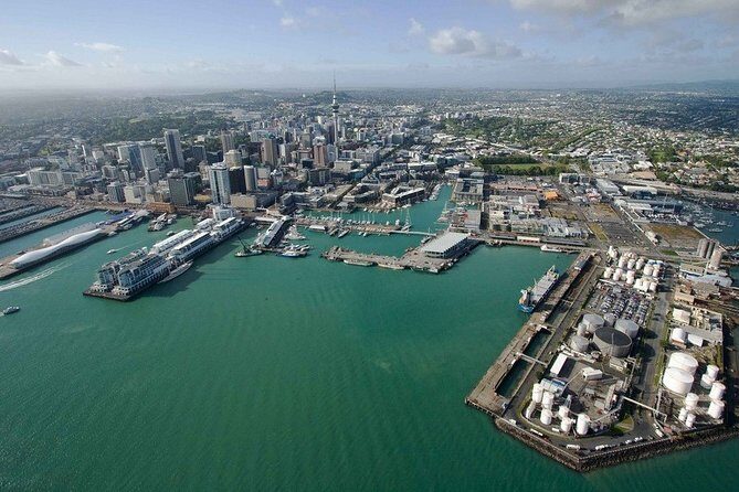 Auckland CBD to Airport Transfer | Mercedes Benz - FAQ