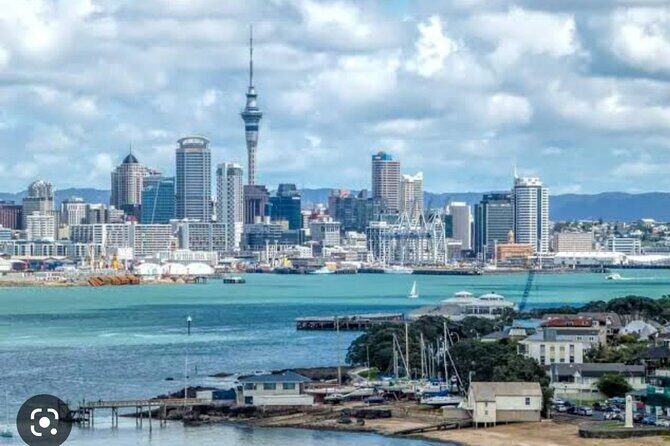 Auckland City Highlights Full Day Tour - Auckland War Memorial Museum: Cultural and Historical Insights
