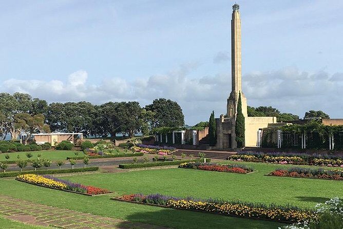 Auckland City Private Tour for Couples. Be chauffeur driven with added extras. - What Makes This Tour Stand Out?