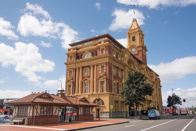 Auckland City Tour & Kumeu Wine Country Includes Wine Tastings & Lunch - An In-Depth Look at the Tour Experience