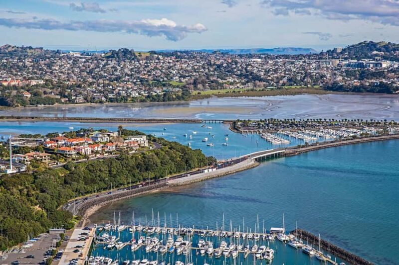 Auckland: City Tour with Wine Tasting and Black Sand Beach - FAQ