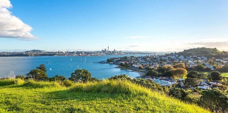 Auckland: Coast to Coast Private Eco Tour - Discovering the West Coast at Muriwai Beach