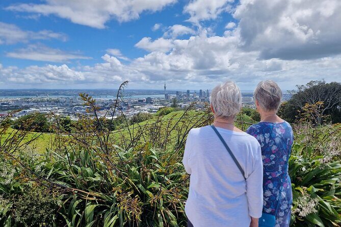Auckland Coast to Coast tour - Cornwall Park and Lunch Break