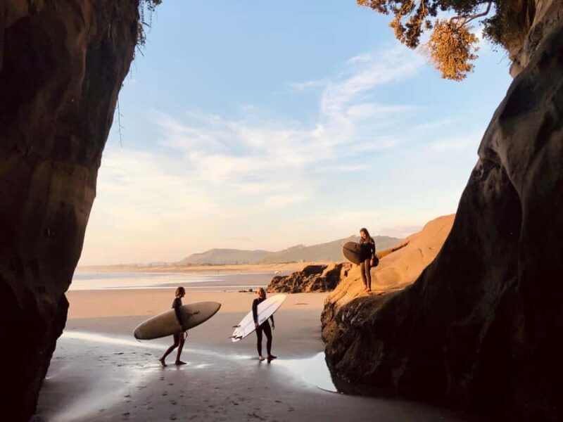 Auckland: Group Surfing Lesson with Muriwai Surf School - Key Points