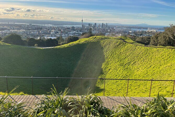 Auckland Highlight Attractions Small Group Tour - Value & Pricing