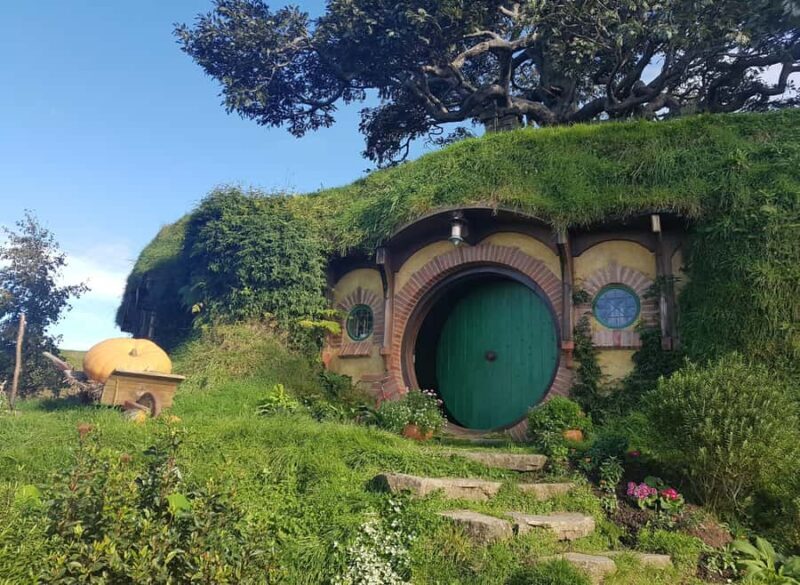 Auckland: Hobbiton, Rotorua, Waiotapu and Waitomo 3-Day Tour - Who Is This Tour Best For?