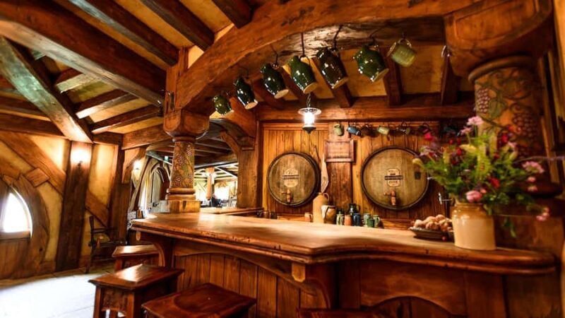 Auckland: Hobbiton, Waitomo Caves, and Rotorua 1-Way Tour - Practical Details