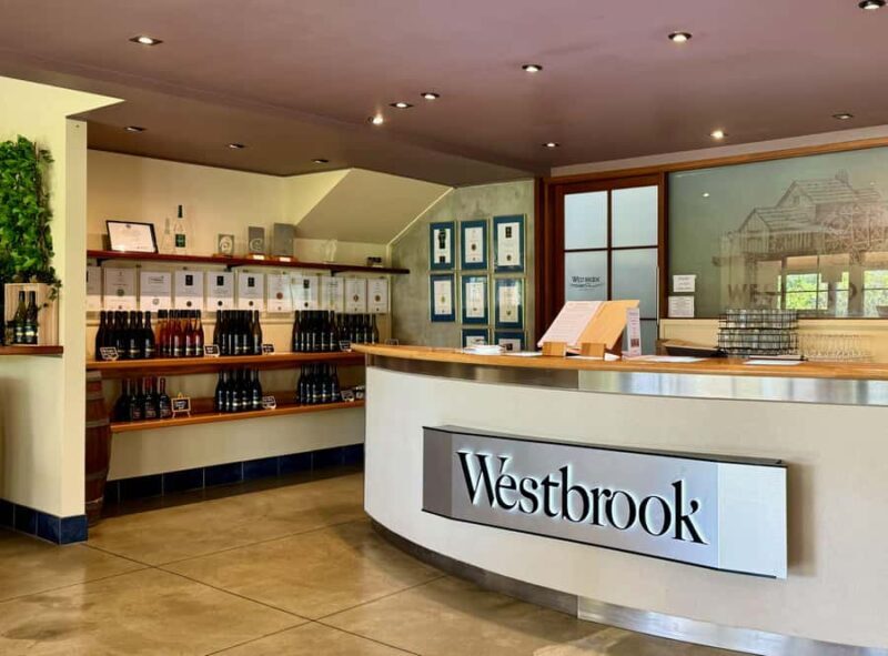 Auckland: Kumeu Wine Tasting Tour and Black Sand Beach - Who Will Love This Experience?